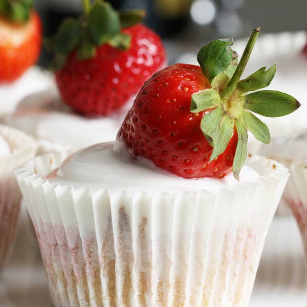 Strawberry and Champagne Cupcakes