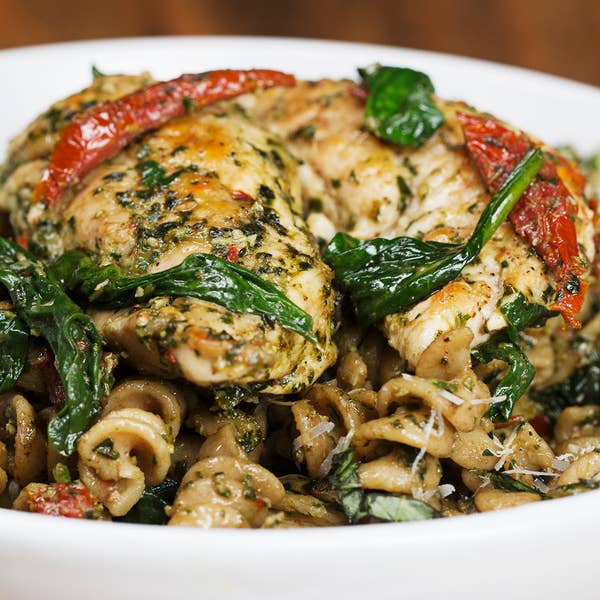 One-Pot Pesto Chicken Pasta