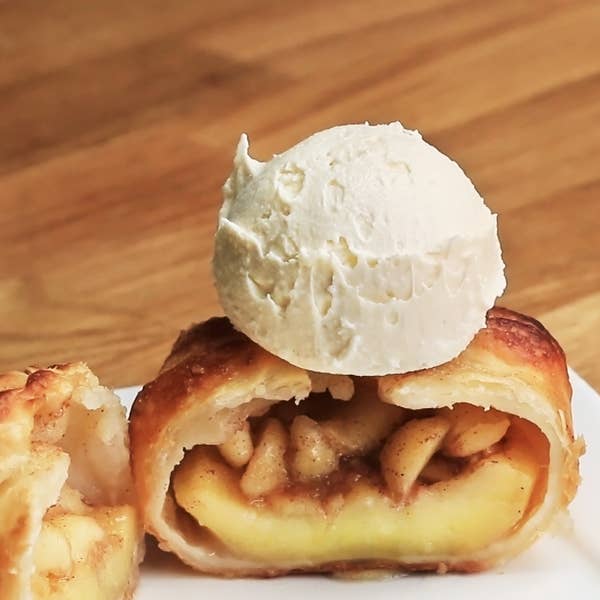 Baked Apple Pie Dumplings