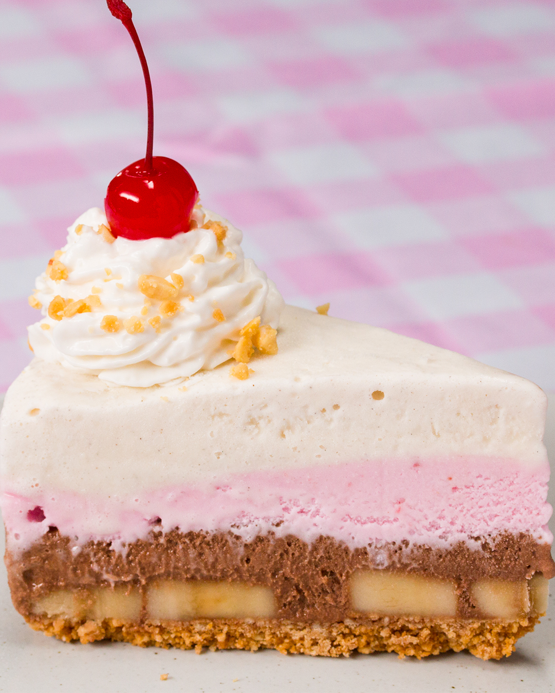 banana split ice cream cake