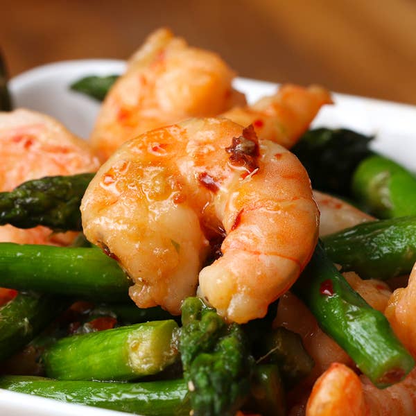 Shrimp And Asparagus Stir Fry (Under 300 Calories)